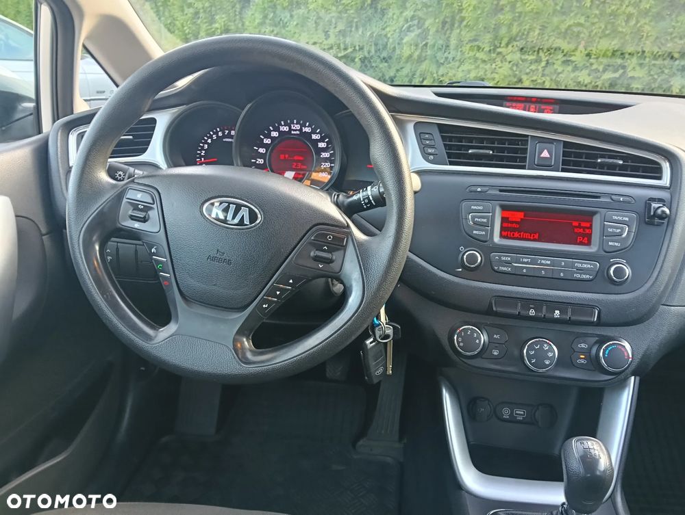 Kia Ceed 1.4 M - 11