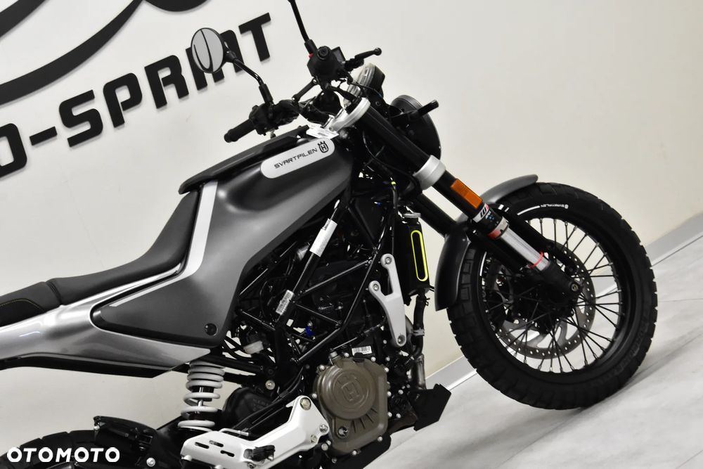 Husqvarna Svartpilen - 15