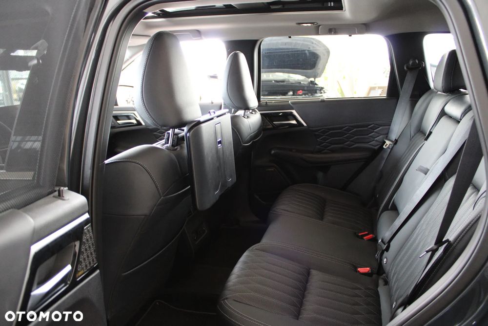 Mitsubishi Outlander Instyle - 14