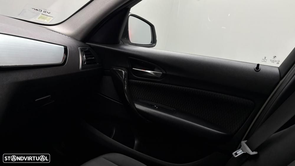 BMW 116 d Sport Line - 14