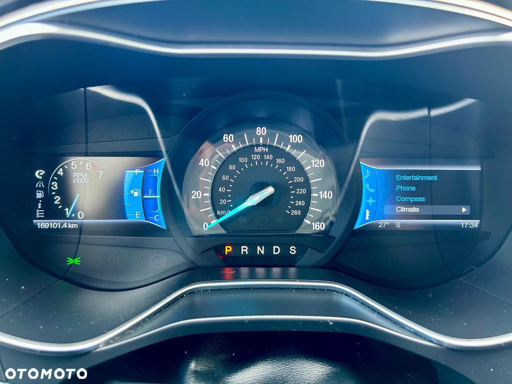 Ford Fusion - 9