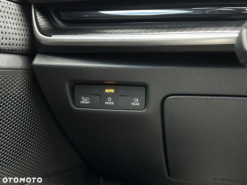 Skoda Superb 2.0 TSI Sportline DSG - 17