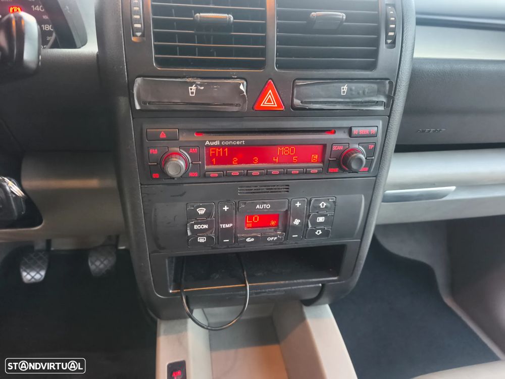 Audi A2 1.4 TDi Ambiente - 8