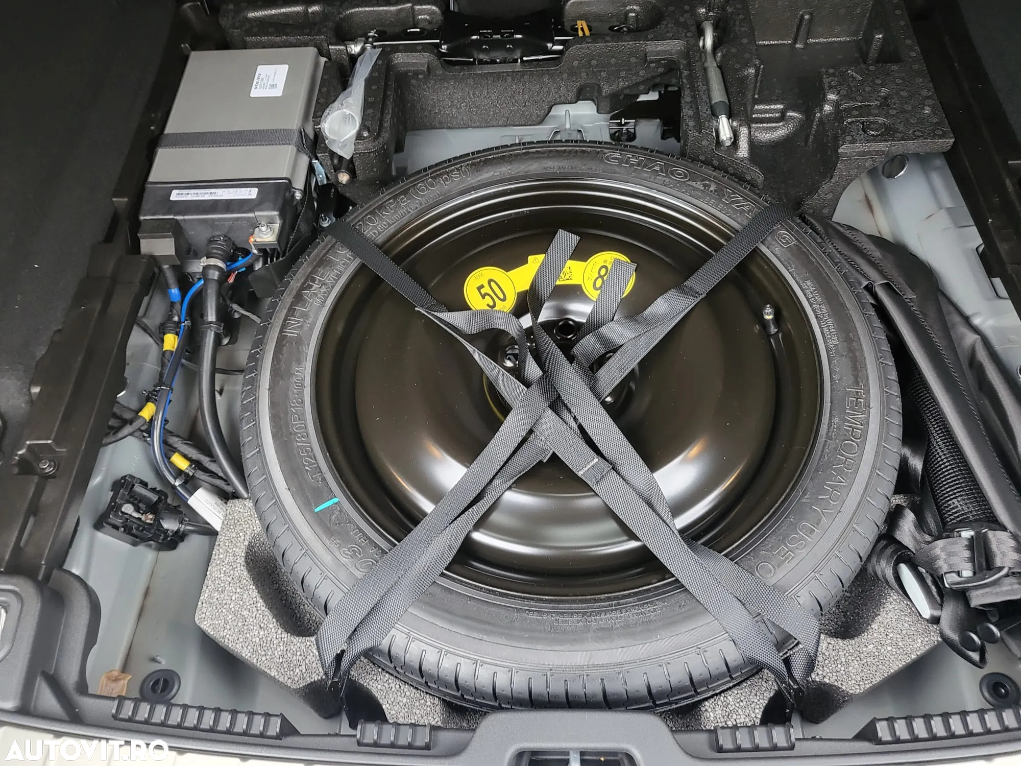 Volvo XC 60 B4 MHEV AT FWD Core - 33