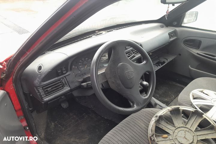 Dezmembrez Dacia SuperNova 1 [2000 - 2003] liftback 1.4 MPI MT (75 hp - 5