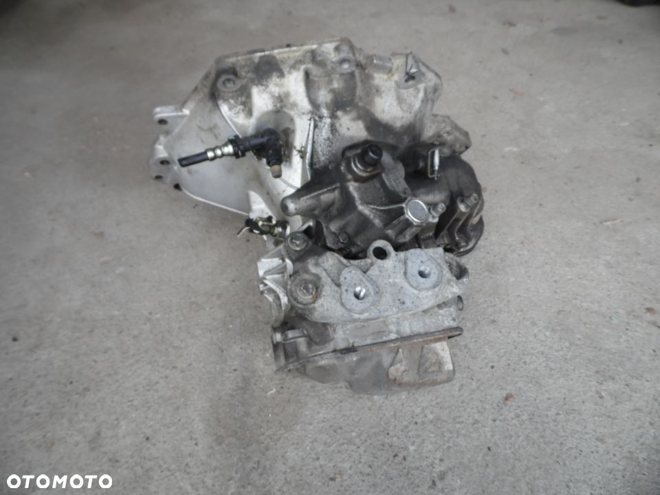 skrzynia biegów Opel 1.4b z14xep 55355480 niski przebieg - 1