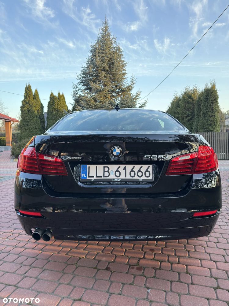 BMW Seria 5 528i xDrive - 3