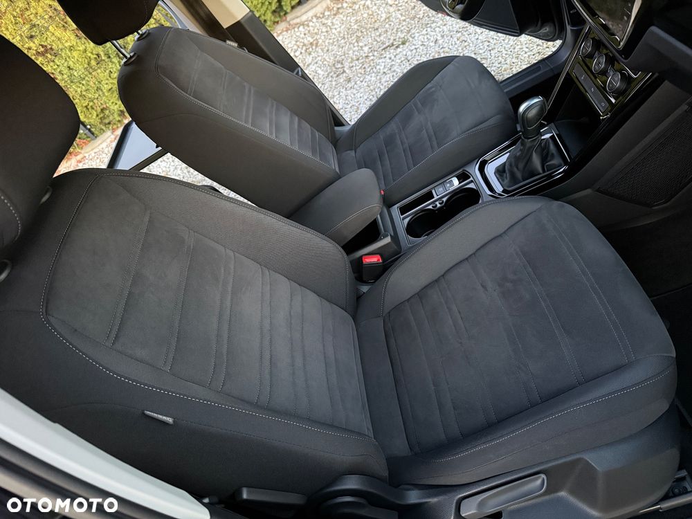 Volkswagen Touran 2.0 TDI SCR DSG Highline - 25