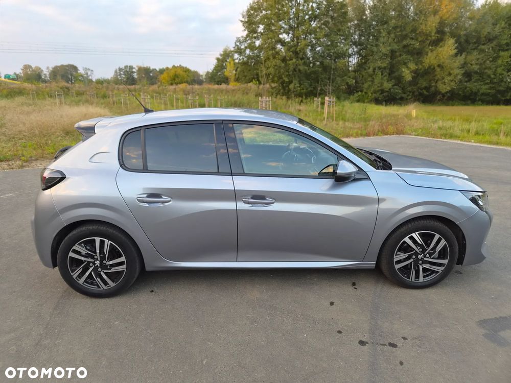 Peugeot 208 - 6