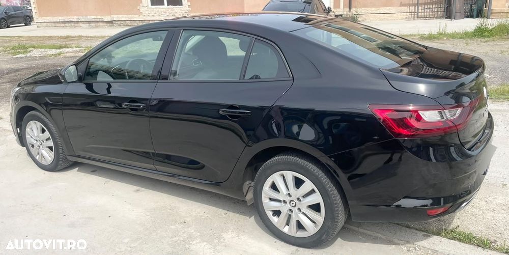 Renault Megane - 5