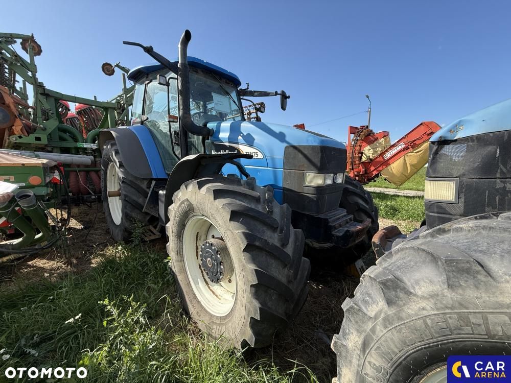 New Holland TM 175 - 12