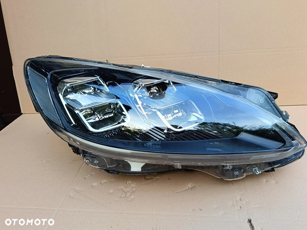 Full Led przedni prawy Ford Kuga MK3 lampa LV4B-13E014-AG