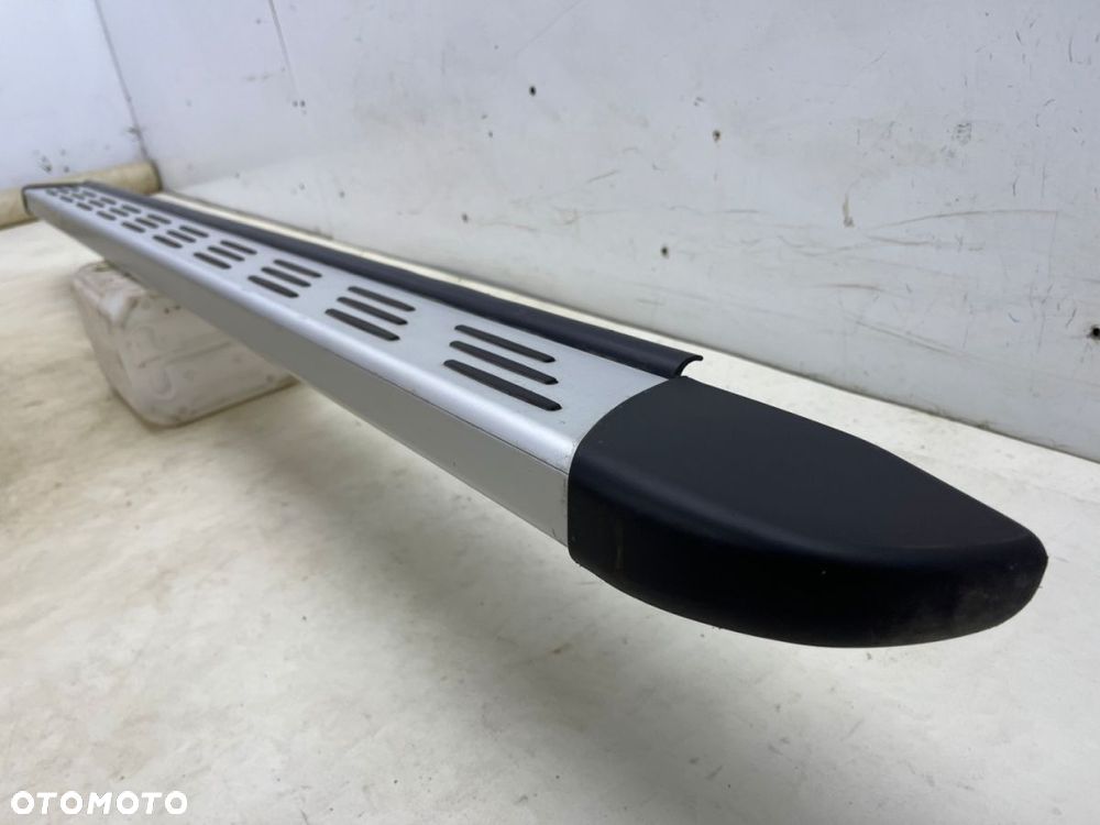 Nakładka progu Renault Captur 2 II 19r.- ASX 2 II 23r.- PRAWY stopień zewnętrzny oryginalny PRÓG - 12