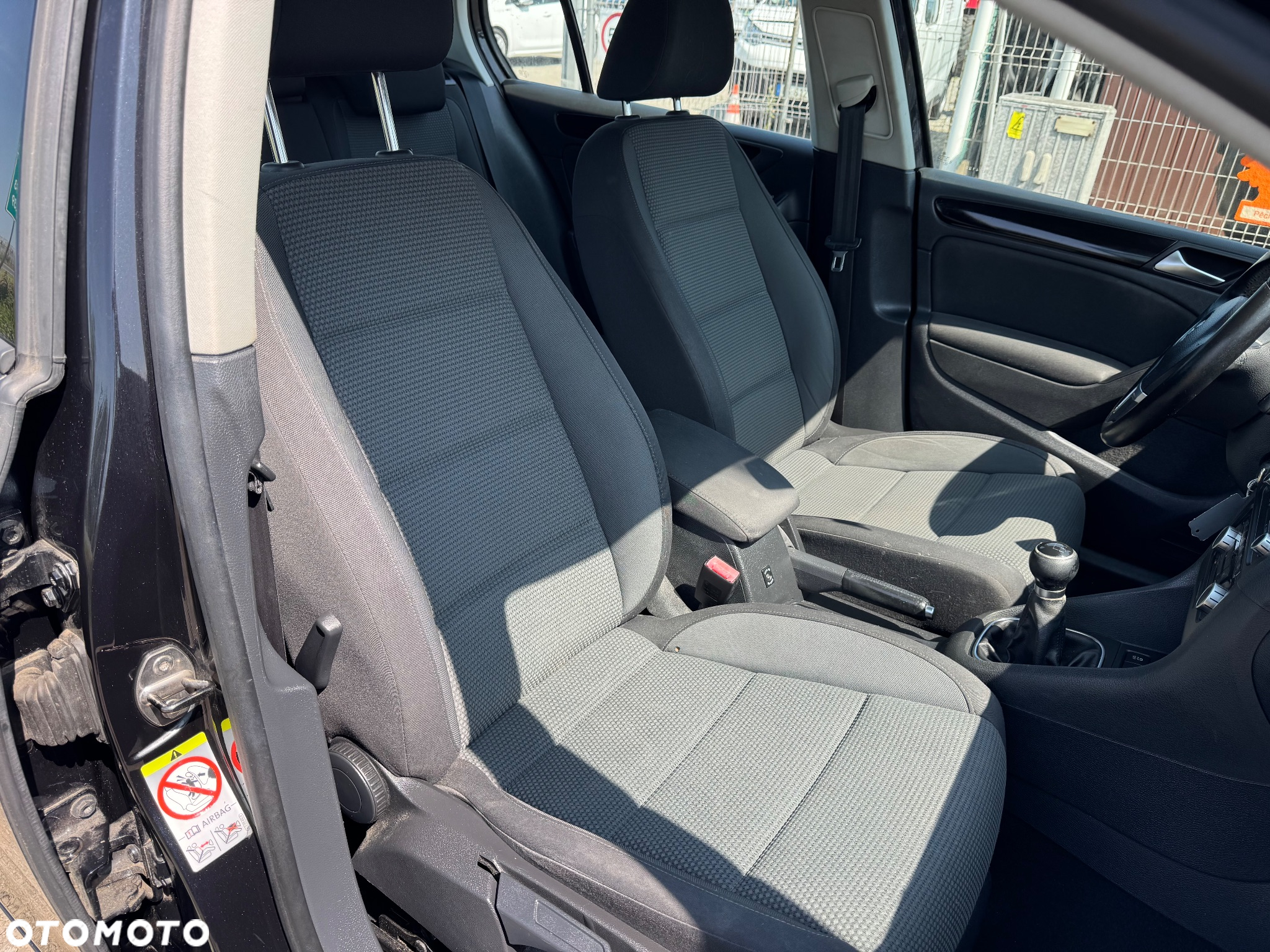 Volkswagen Golf 1.6 TDI DPF BlueMotion Technology Comfortline - 9