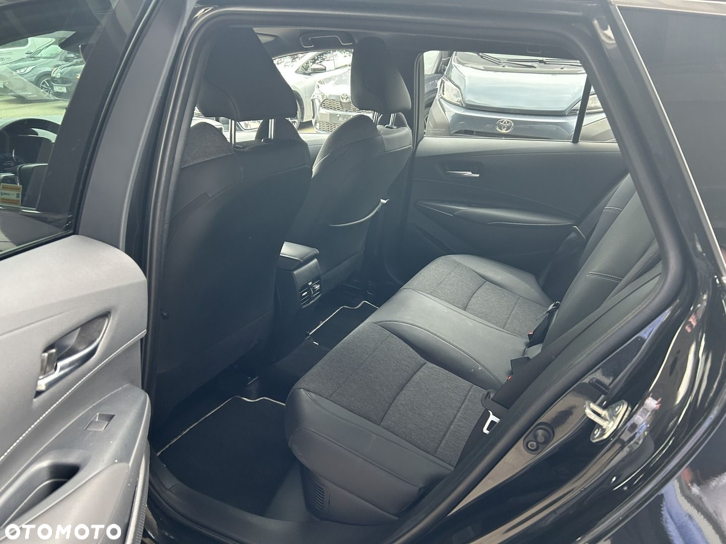 Toyota Corolla - 18