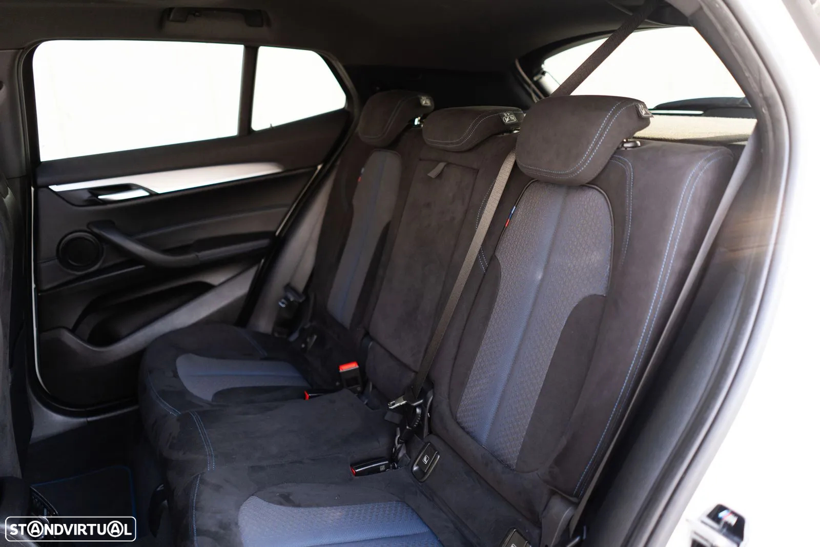 BMW X2 18 d xDrive Auto Pack M - 34