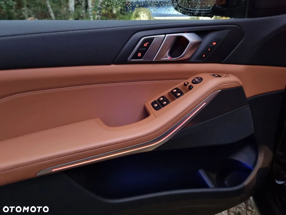 BMW X5 xDrive25d - 14