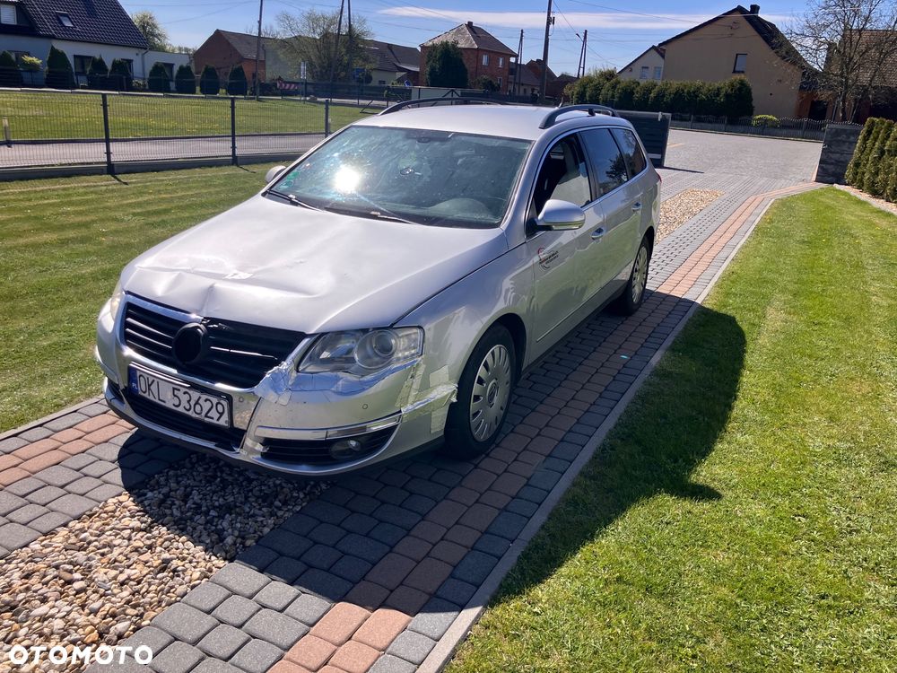Volkswagen Passat 2.0 TDI DPF DSG Trendline - 1