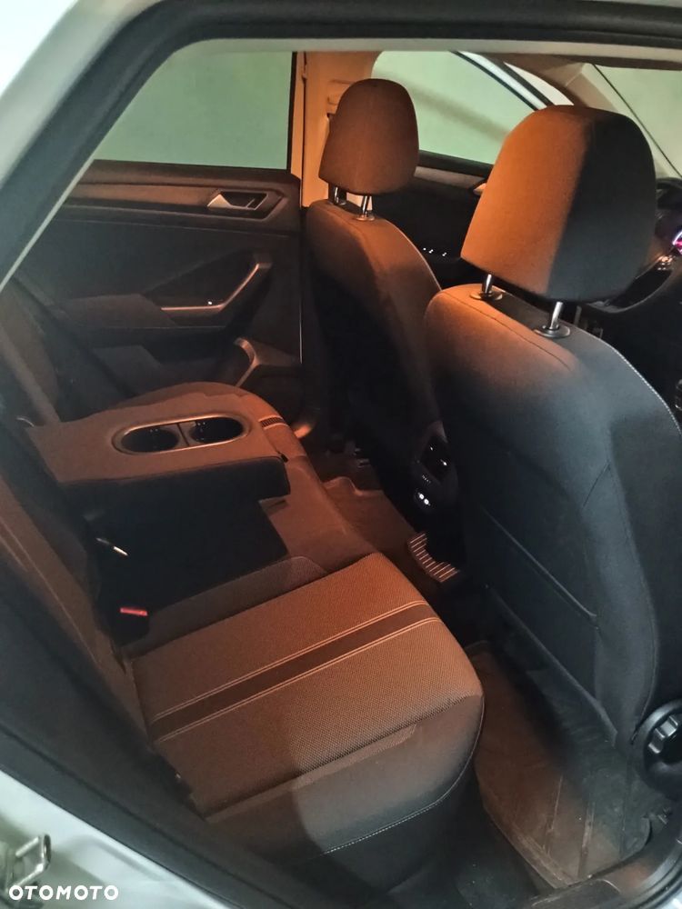 Volkswagen T-Roc 1.0 TSI Advance - 9