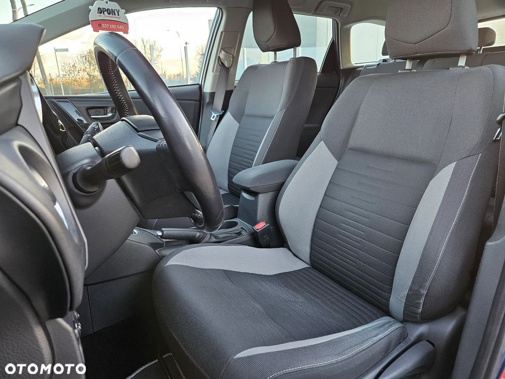 Toyota Auris Hybrid 135 Premium - 10