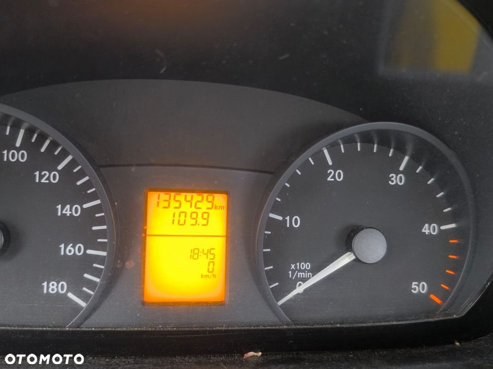 Mercedes-Benz SPRINTER - 26