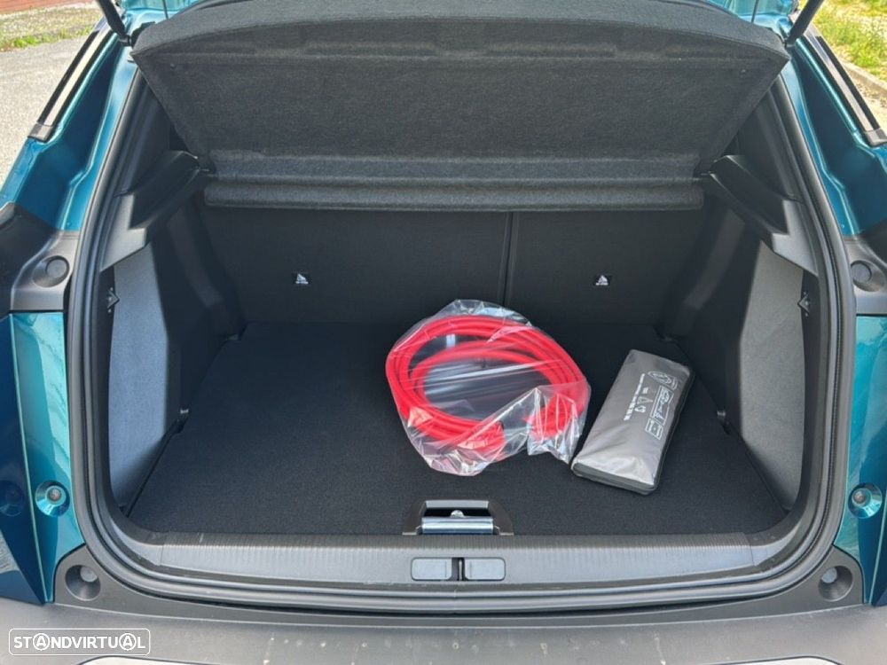 Peugeot e-2008 54 kWh GT - 6