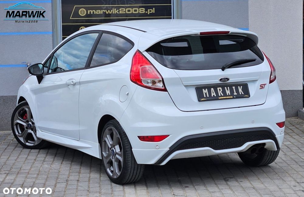 Ford Fiesta - 17
