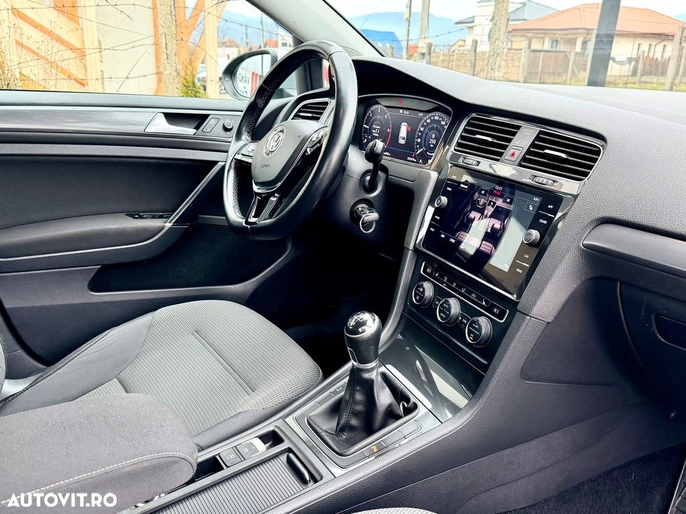 Volkswagen Golf 1.6 TDI Comfortline - 16