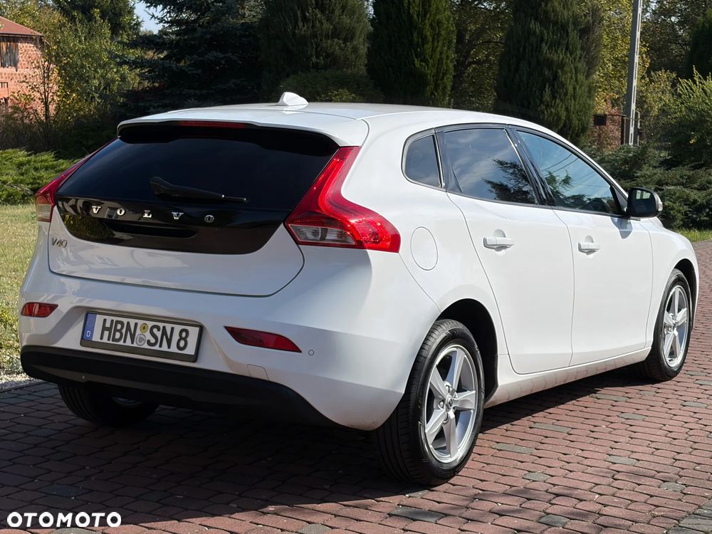 Volvo V40 D2 Linje You - 23