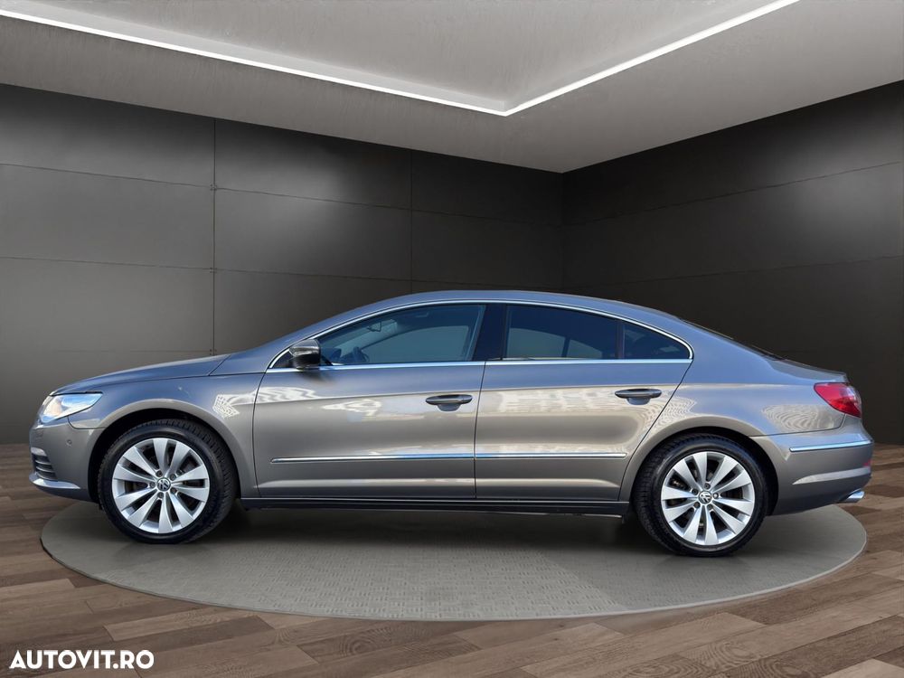 Volkswagen Passat CC - 19