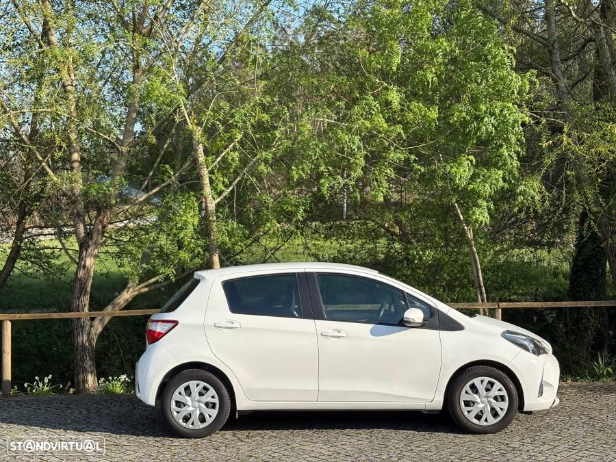 Toyota Yaris 1.0 VVT-i ACtive+AC - 9