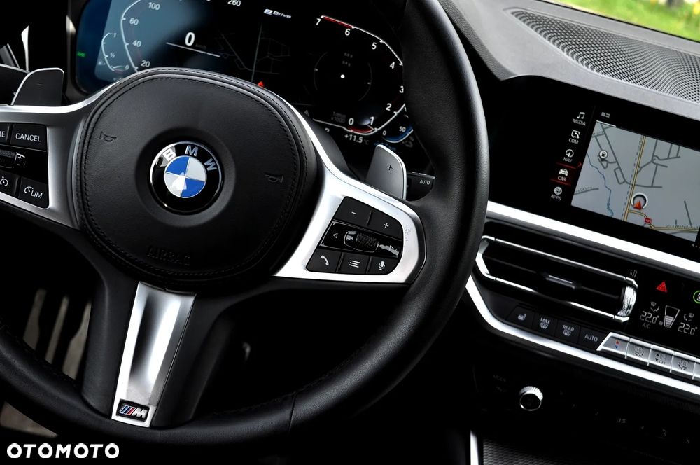 BMW Seria 3 330e M Sport sport - 39