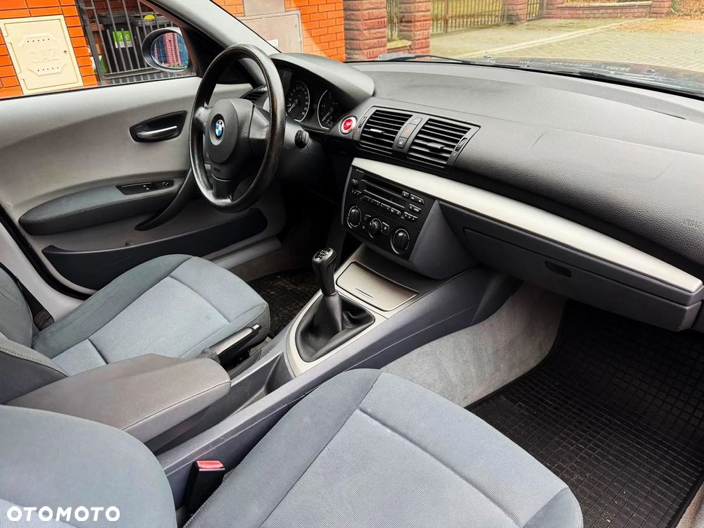 BMW Seria 1 118d - 13