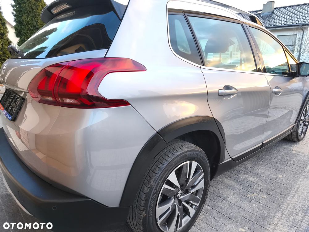 Peugeot 2008 BlueHDi FAP 120 STOP & START GT-Line Edition - 6