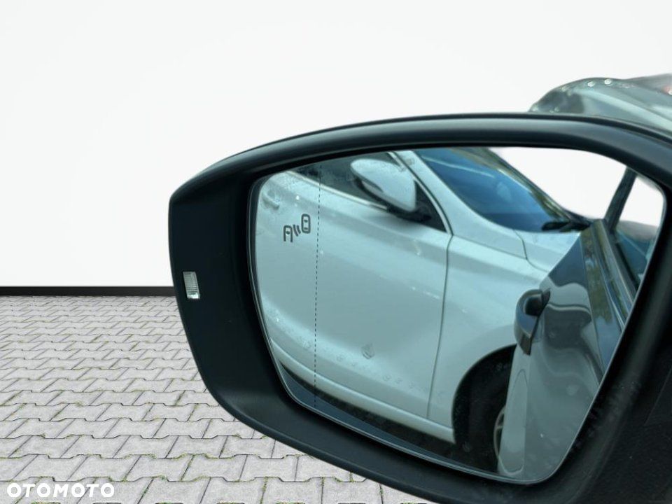 Volkswagen T-Cross - 11