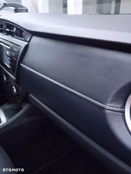 Toyota Auris 1.6 Valvematic Executive - 18