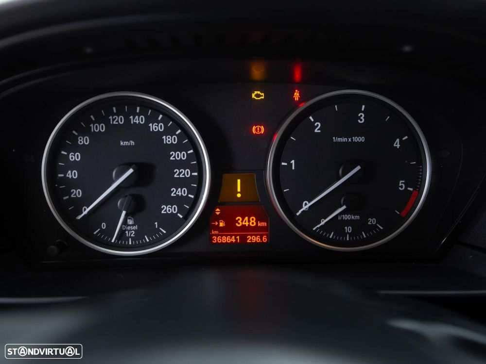 BMW 520 - 18