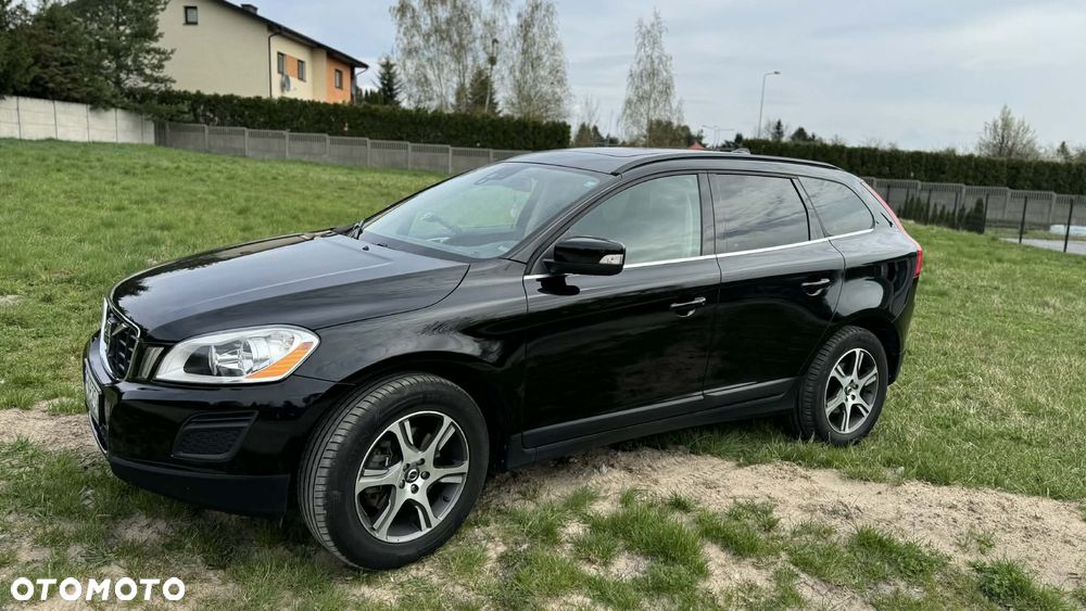 Volvo XC 60 DRIVe R Design - 2