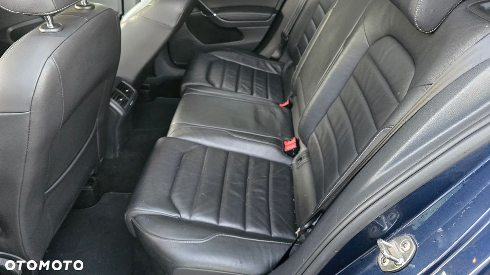 Volkswagen Golf - 11