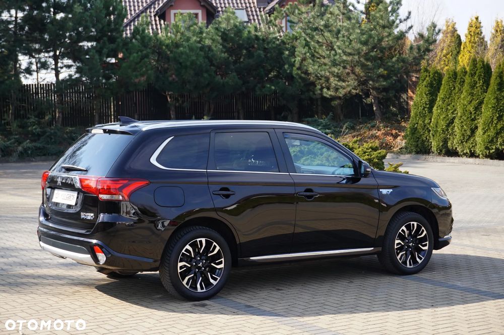 Mitsubishi Outlander 2.0 4WD Plus - 8