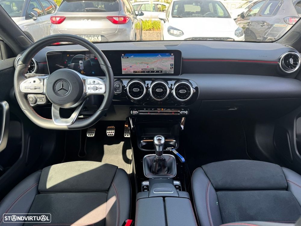 Mercedes-Benz A 160 AMG Line - 11