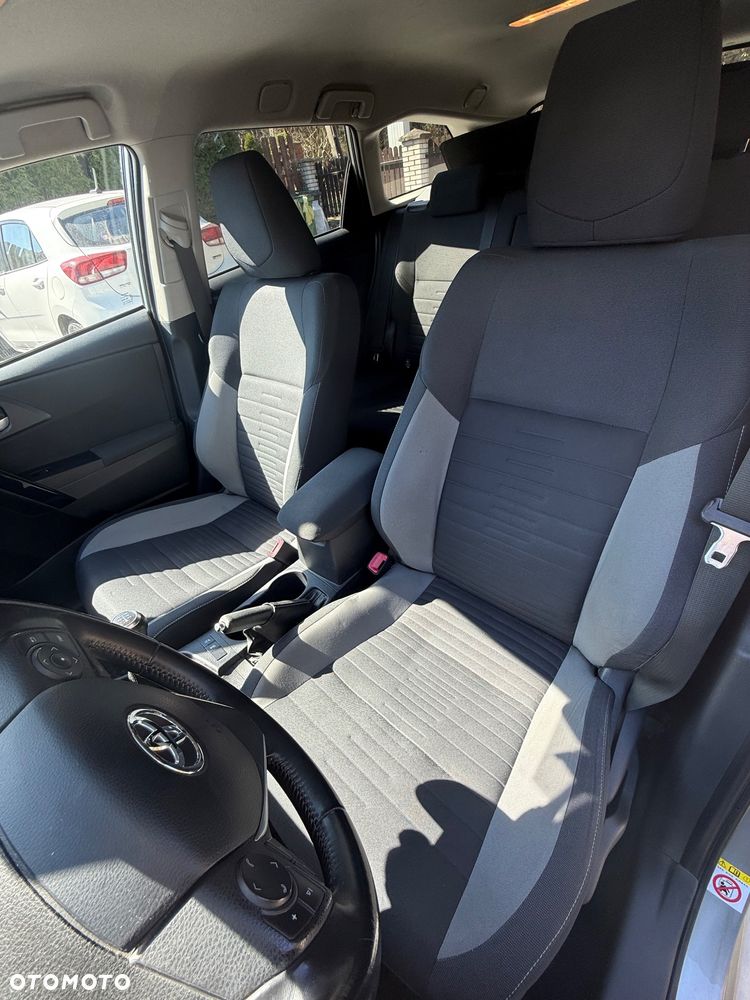 Toyota Auris - 10