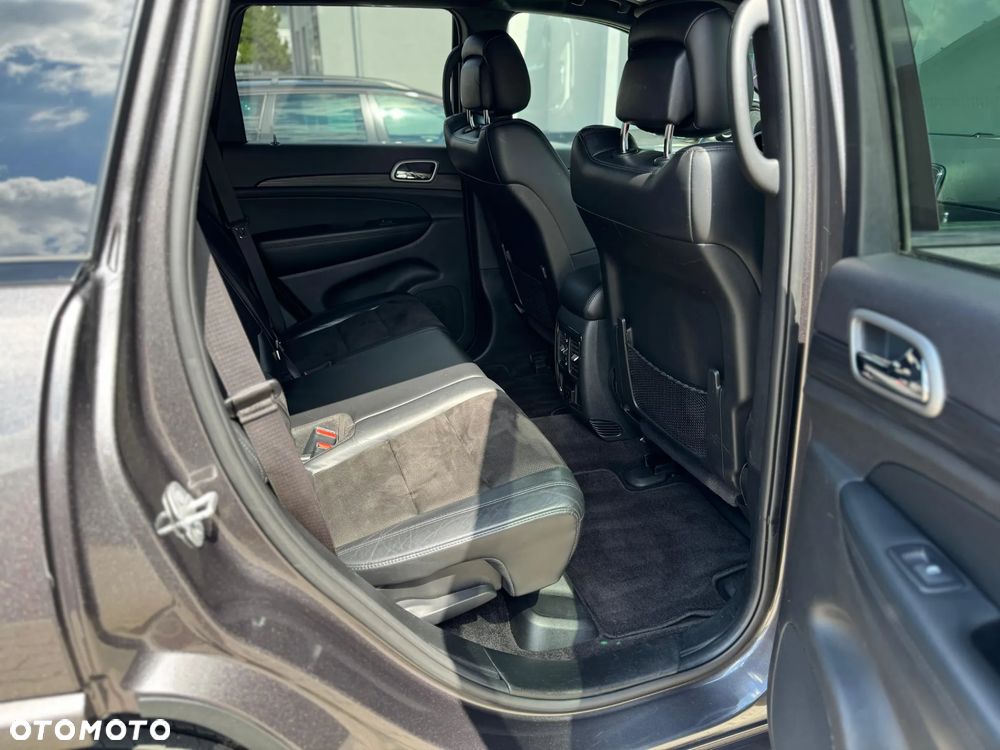 Jeep Grand Cherokee - 13