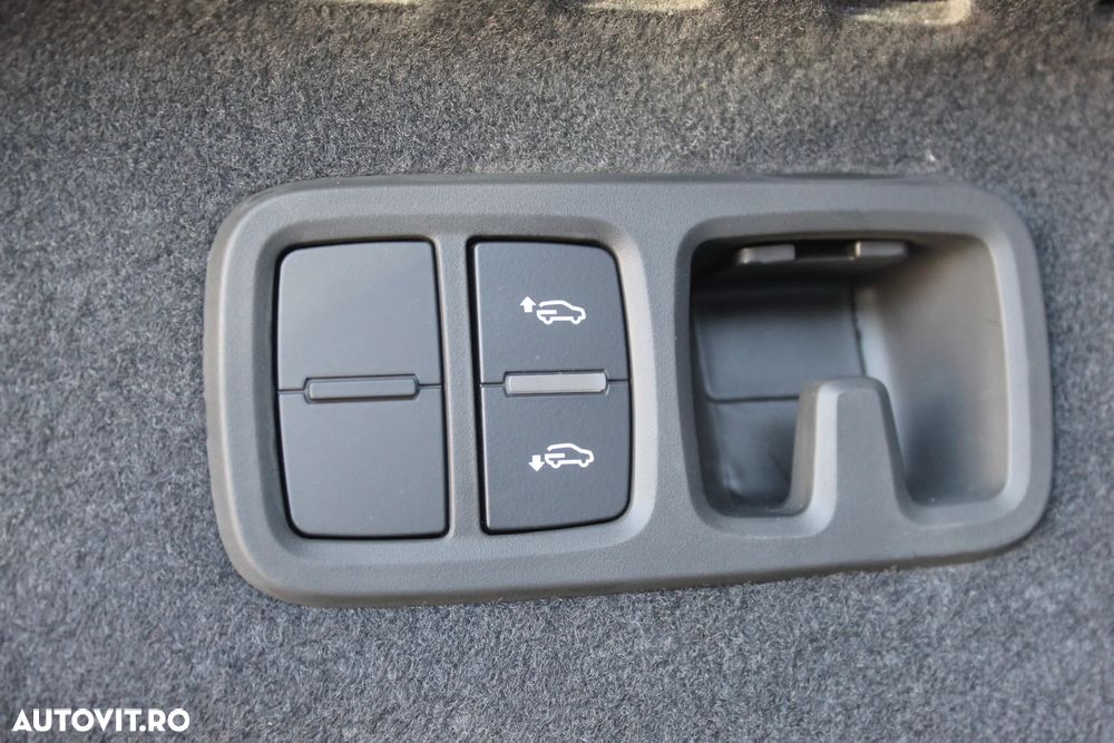 Audi Q8 55 TFSI quattro Tiptronic MHEV - 38