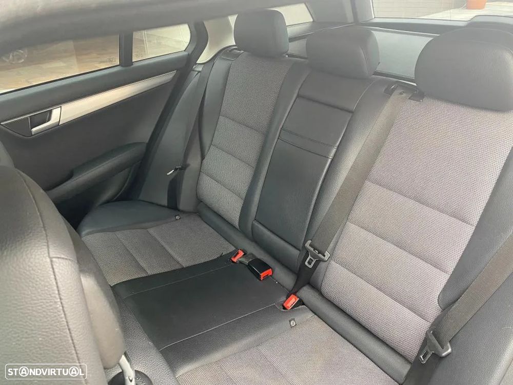 Mercedes-Benz C 220 - 10