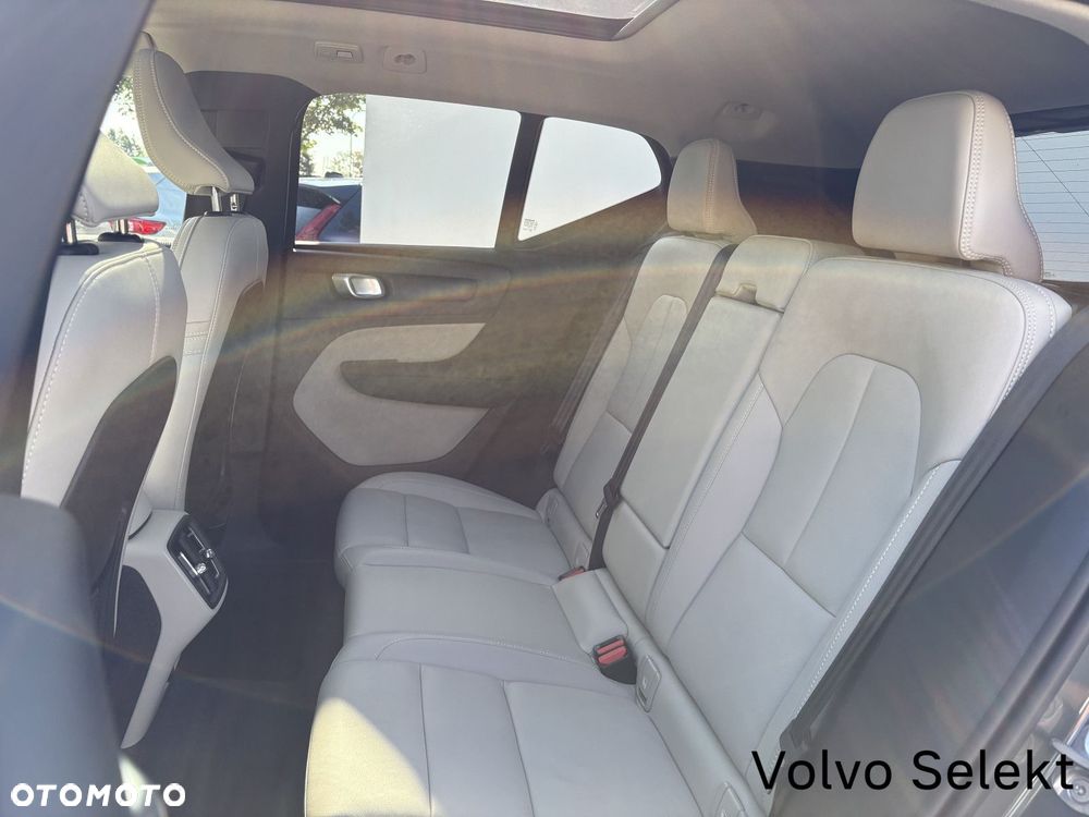 Volvo XC 40 - 24