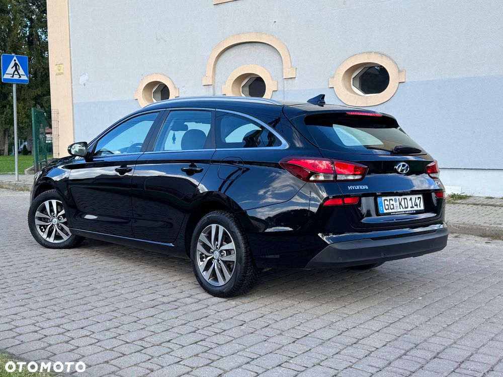 Hyundai i30 1.6 CRDI DCT EDITION 30+ - 9