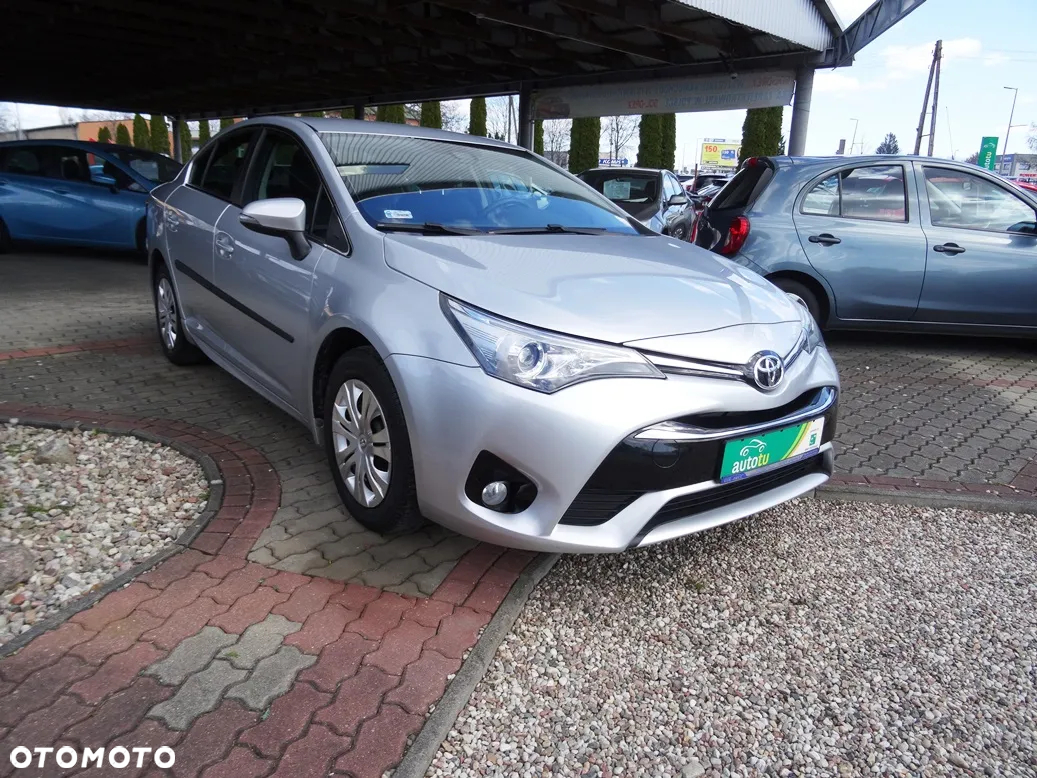 Toyota Avensis 1.6 D-4D Active - 3