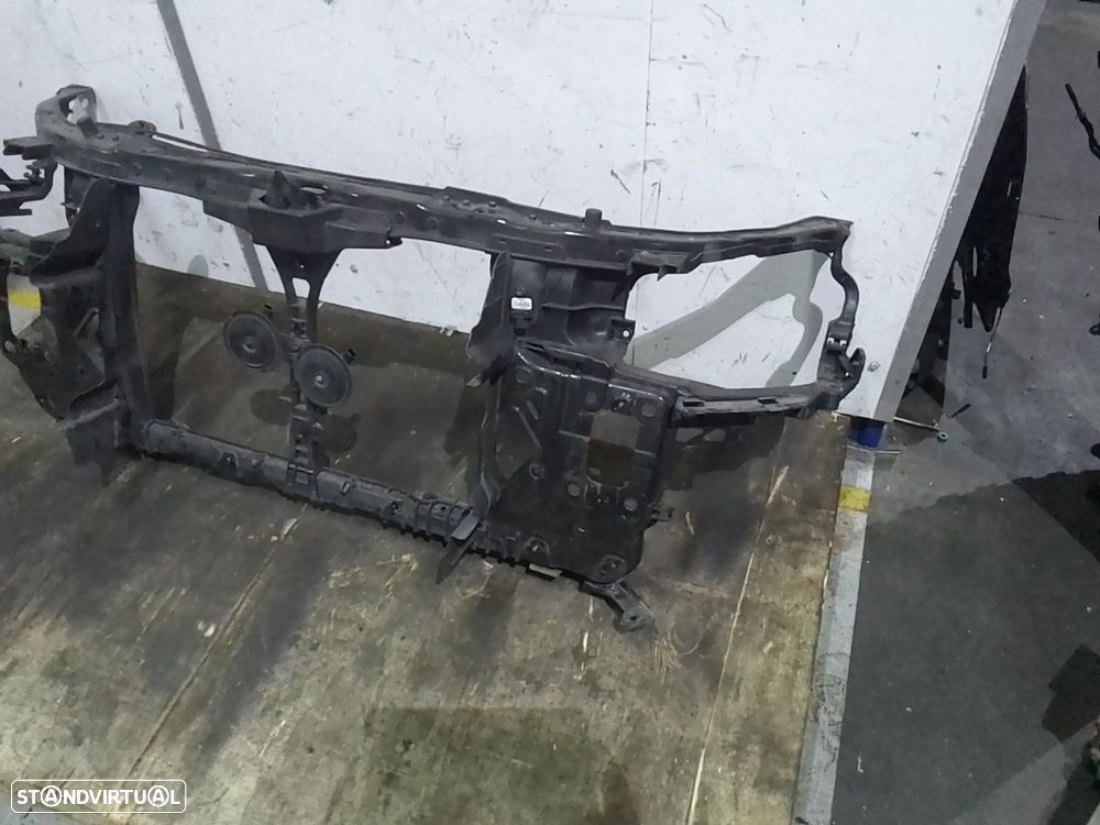 Frente Em Fibra Ou Chapa Hyundai I30 (Fd) - 3