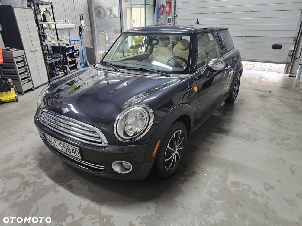 MINI Cooper Standard - 1